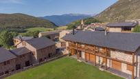 Vista exterior de Casa o xalet en venda en Isòvol amb Terrassa i Balcó