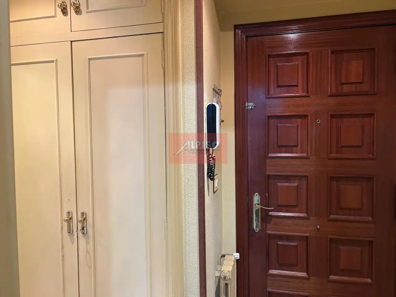 Apartamento en venta en Ourense Capital  con Calefacción, Trastero y Amueblado