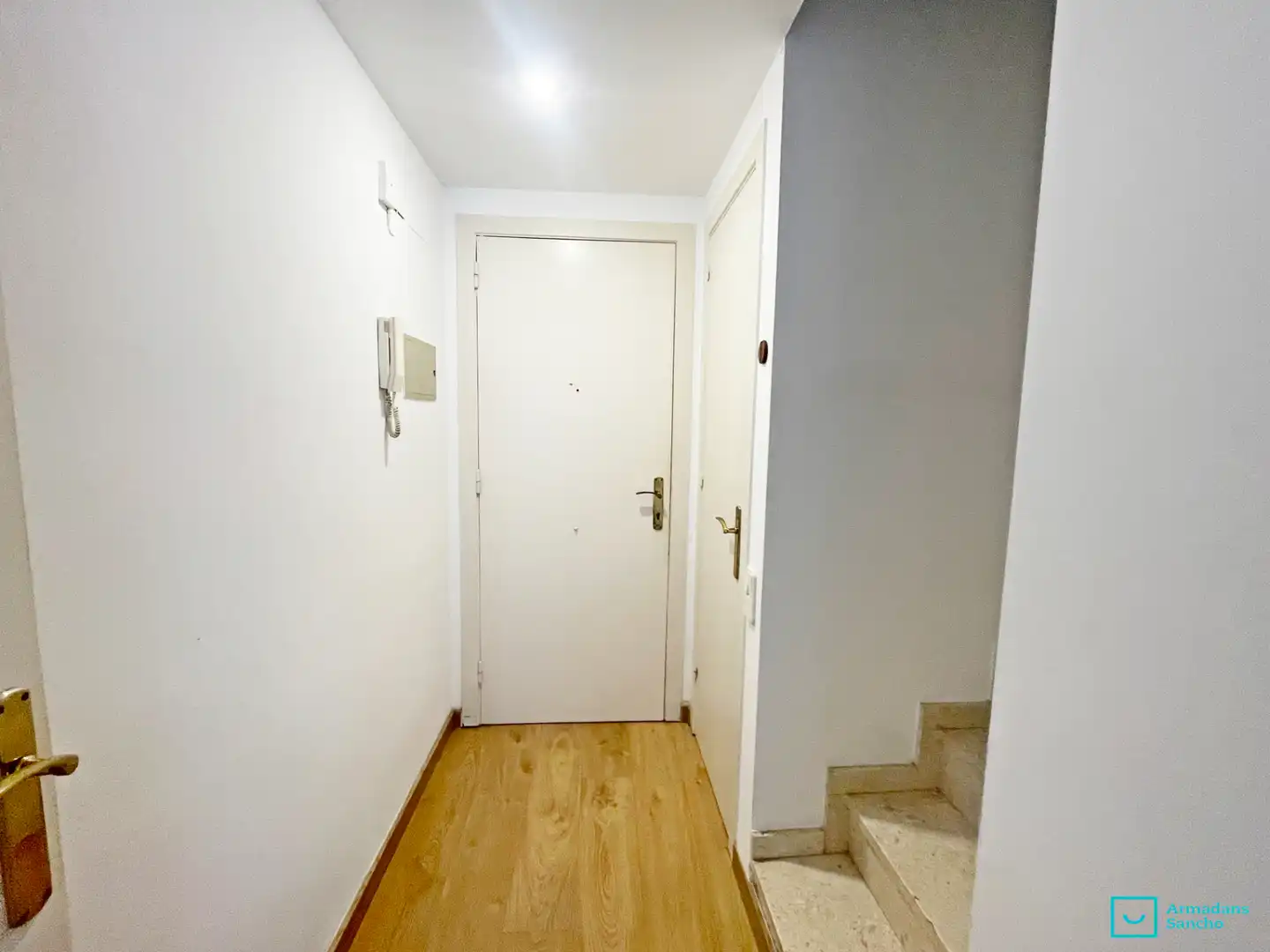 Study for rent in Barcelona  with Air Conditioner and Terrace