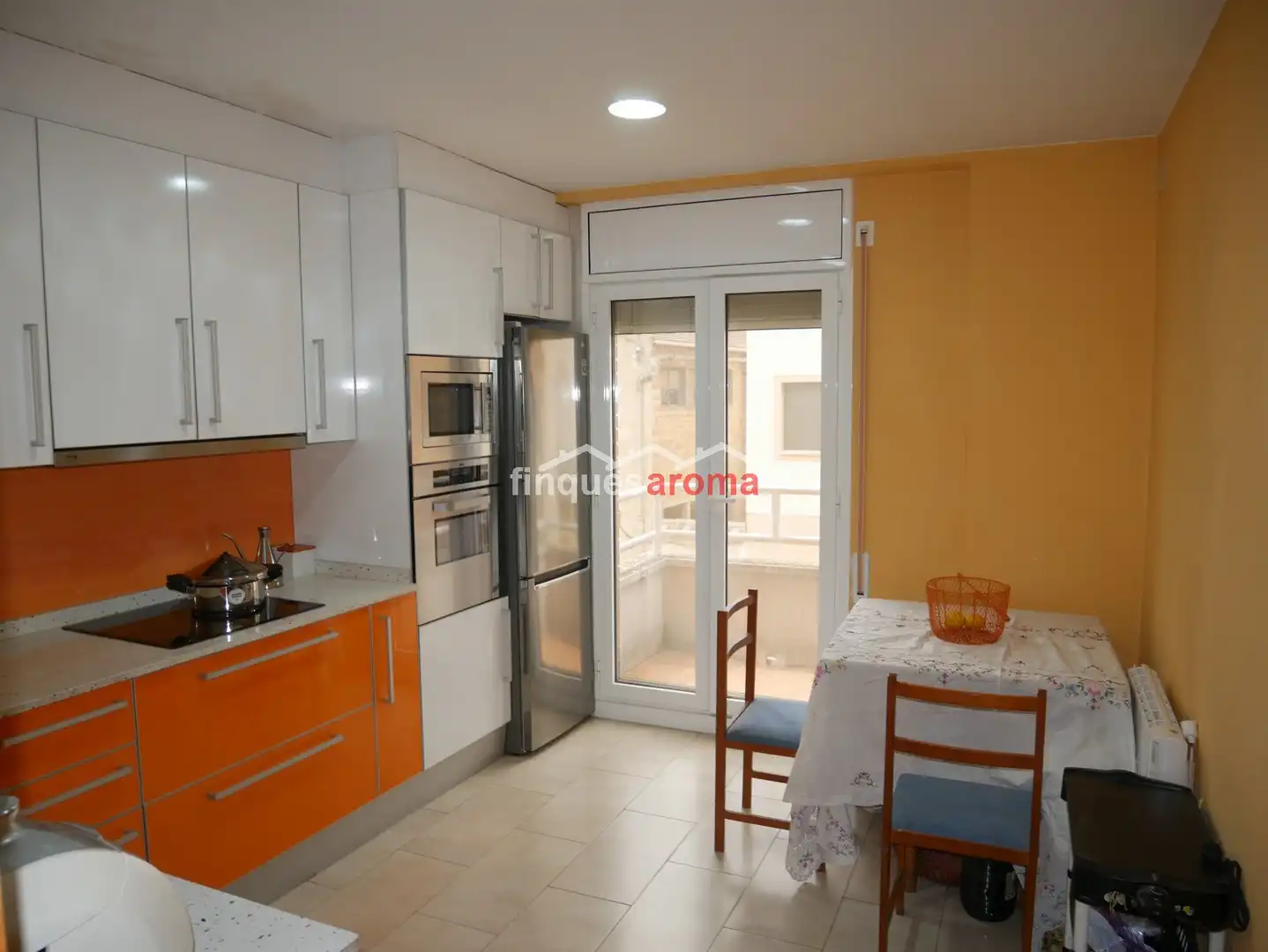 Cocina de Casa adosada en venta en Pira con Aire acondicionado, Calefacción y Terraza