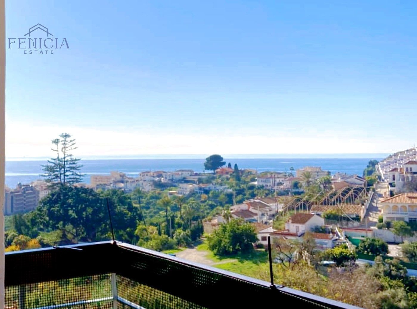 Vista exterior de Pis de lloguer en Almuñécar amb Terrassa, Moblat i Piscina comunitària