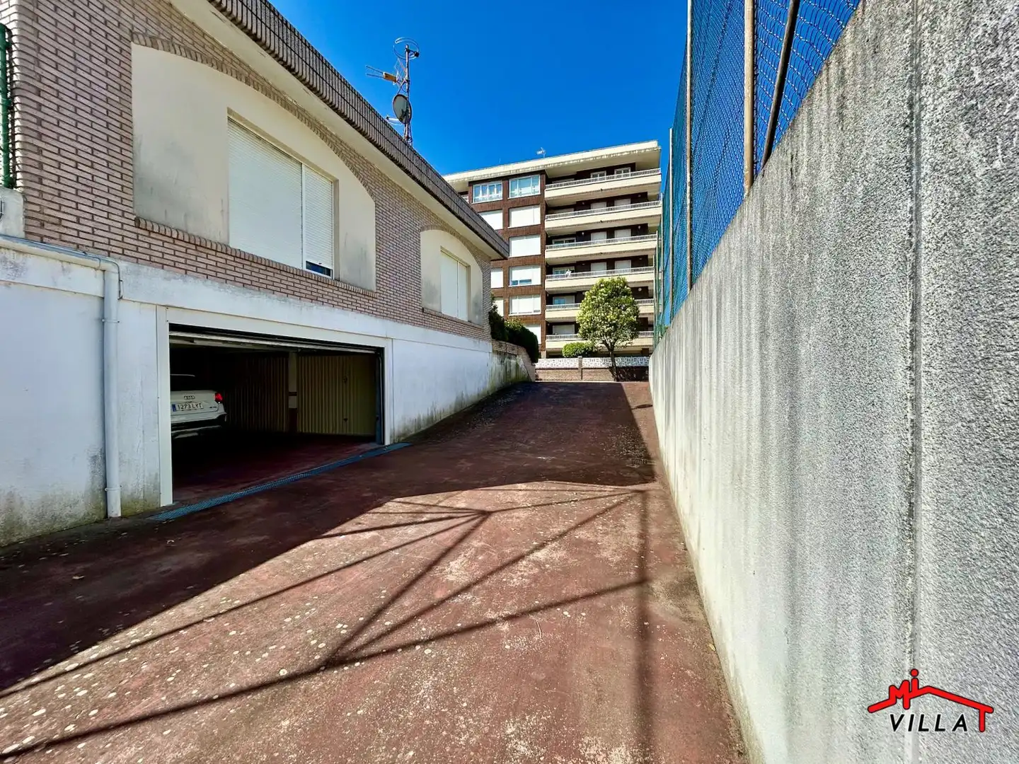 Parkplatz von Wohnung zum Verkauf in Laredo mit Heizung und Terrasse