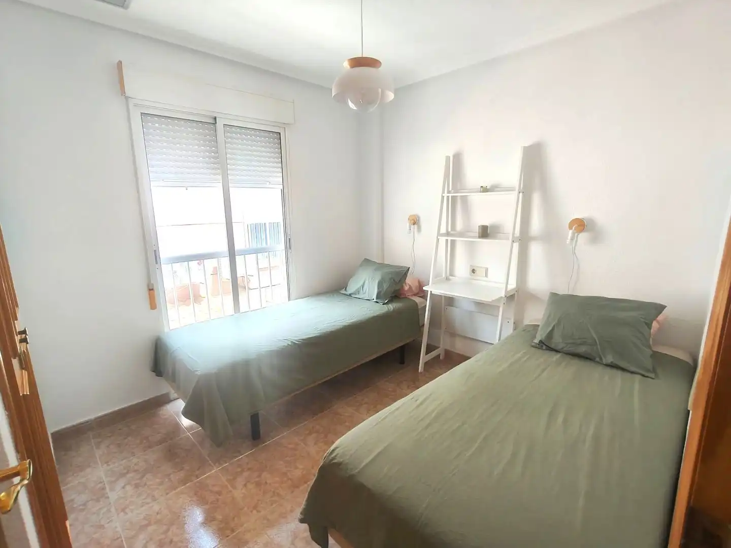 Schlafzimmer von Maisonette zum Verkauf in Santa Pola mit Klimaanlage, Heizung und Privatgarten
