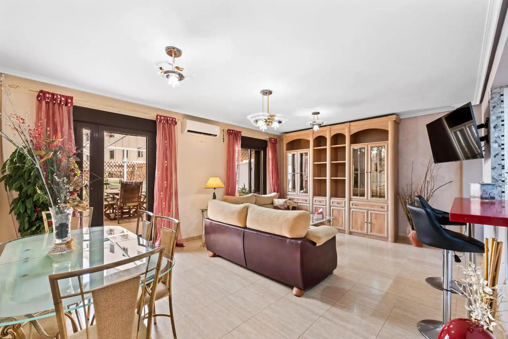 Sala de estar de Piso en venta en Sant Joan d'Alacant con Aire acondicionado y Terraza