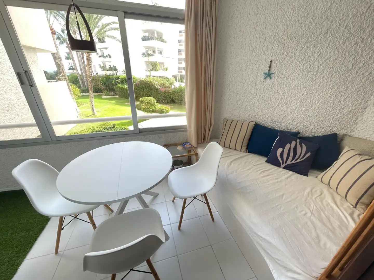 Habitación de Apartamento de alquiler en Altea con Calefacción, Terraza y Amueblado