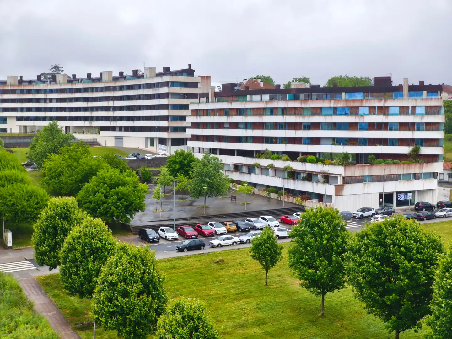 Vista exterior de Dúplex en venda en Santiago de Compostela  amb Calefacció, Terrassa i Traster