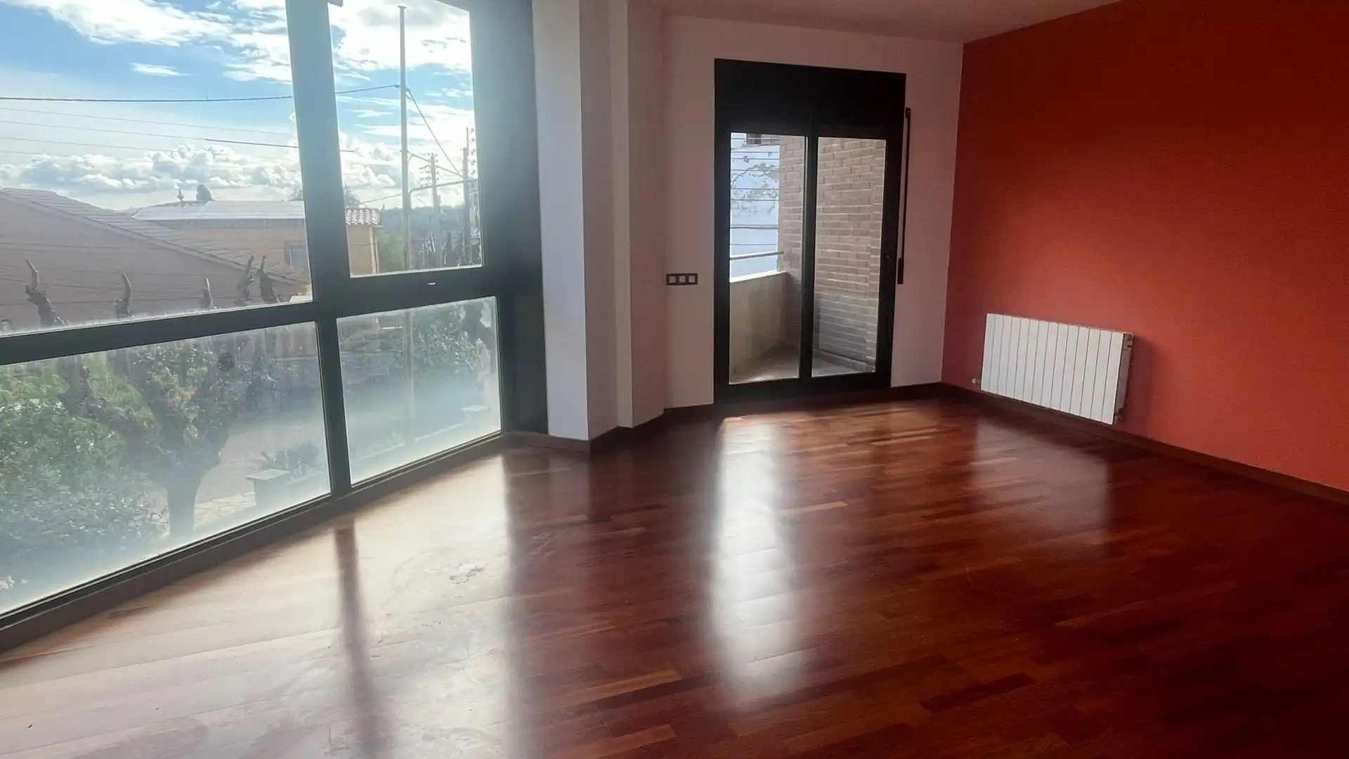 Sala de estar de Piso en venta en Esparreguera con Calefacción, Trastero y Balcón