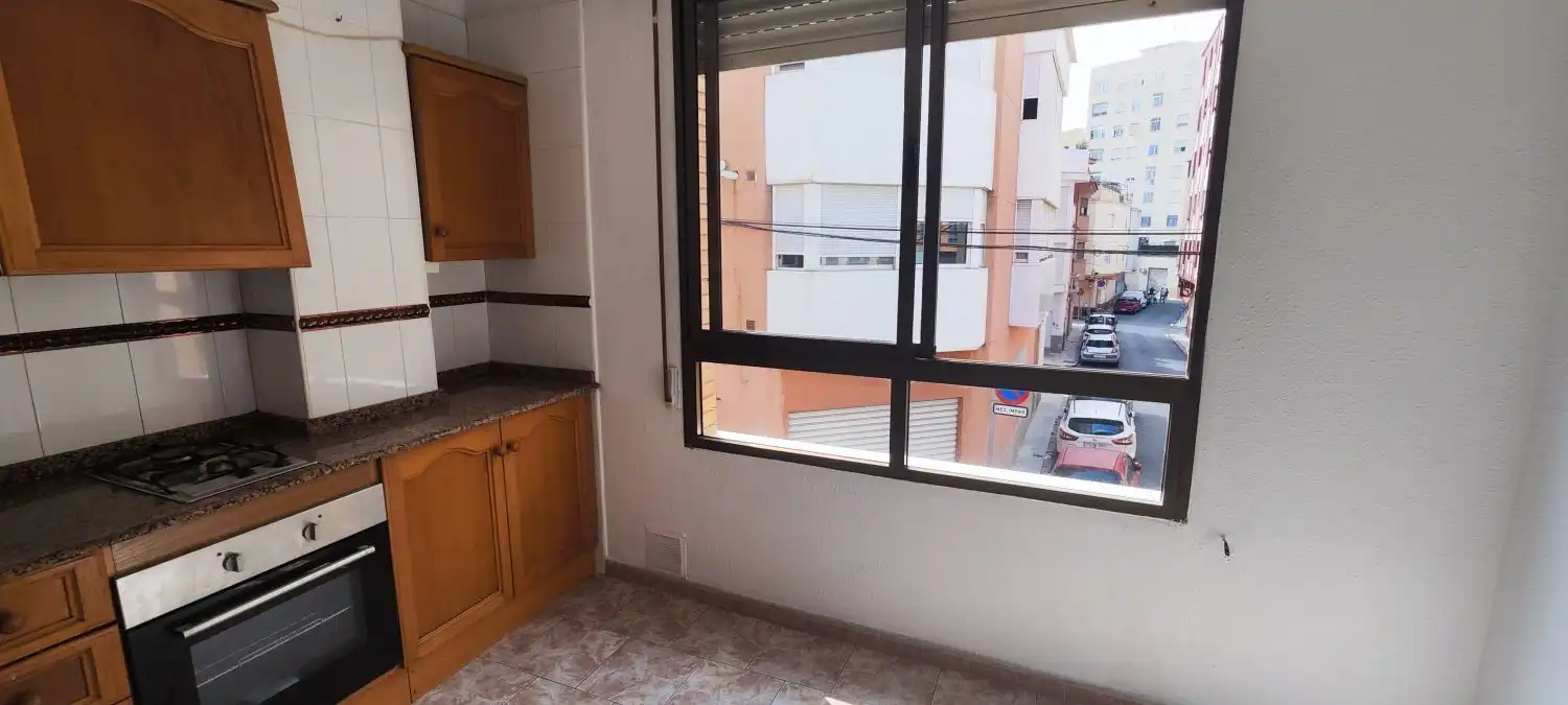 Cuina de Pis en venda en Castellón de la Plana / Castelló de la Plana amb Terrassa