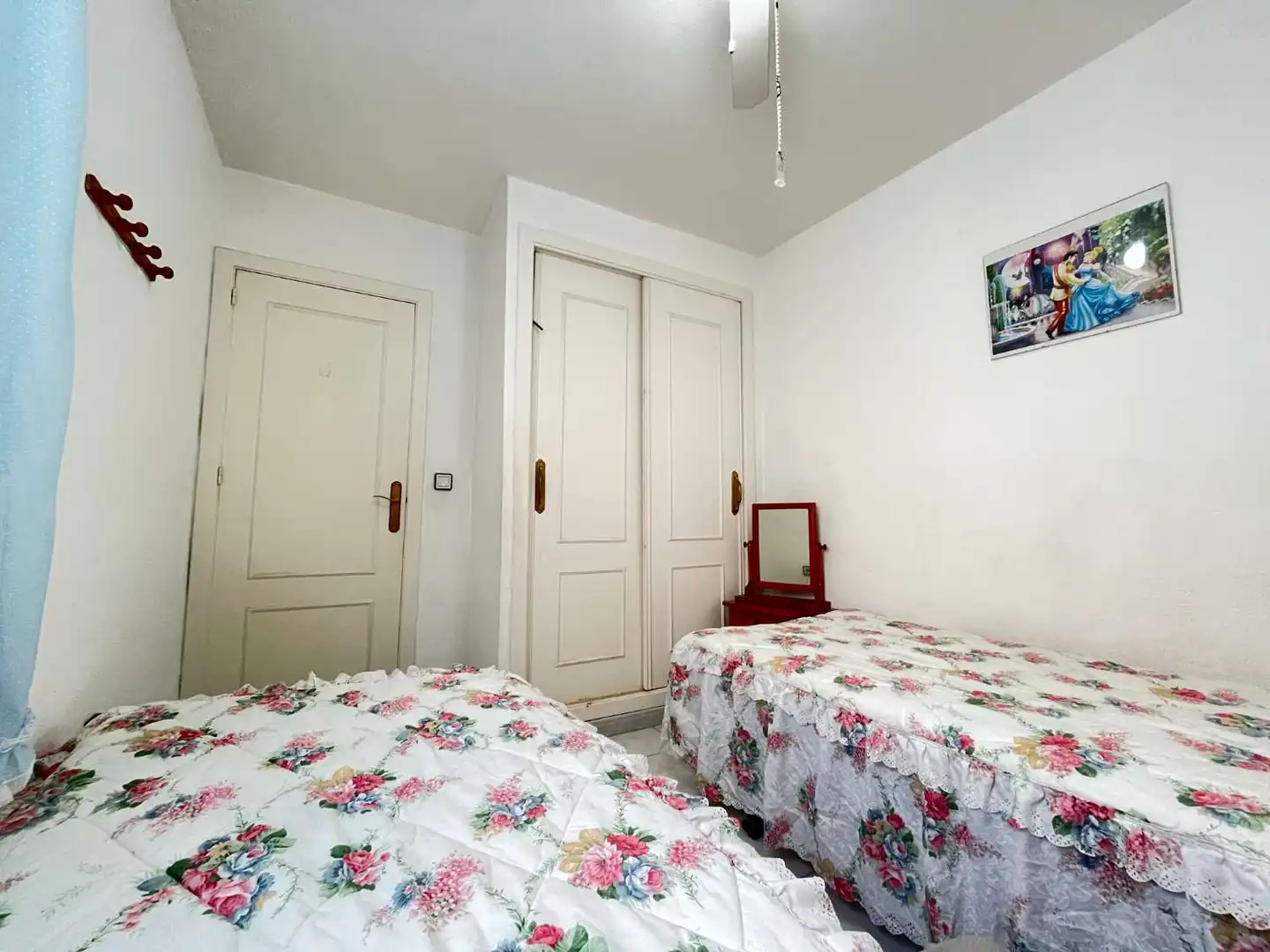 Dormitori de Apartament en venda en Orihuela amb Piscina i Moblat