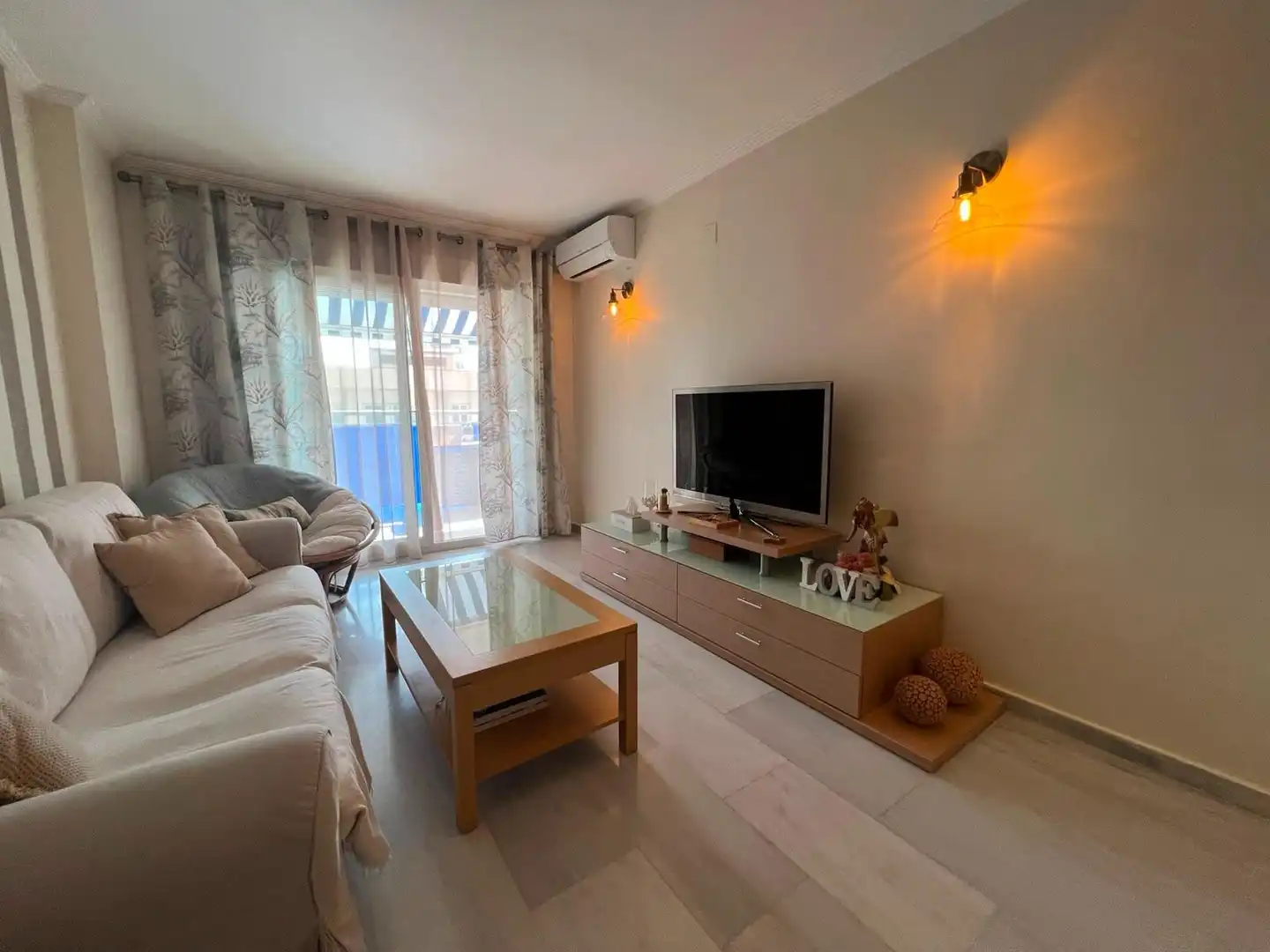 Sala de estar de Apartamento en venta en Villajoyosa / La Vila Joiosa con Jardín privado, Terraza y Piscina comunitaria