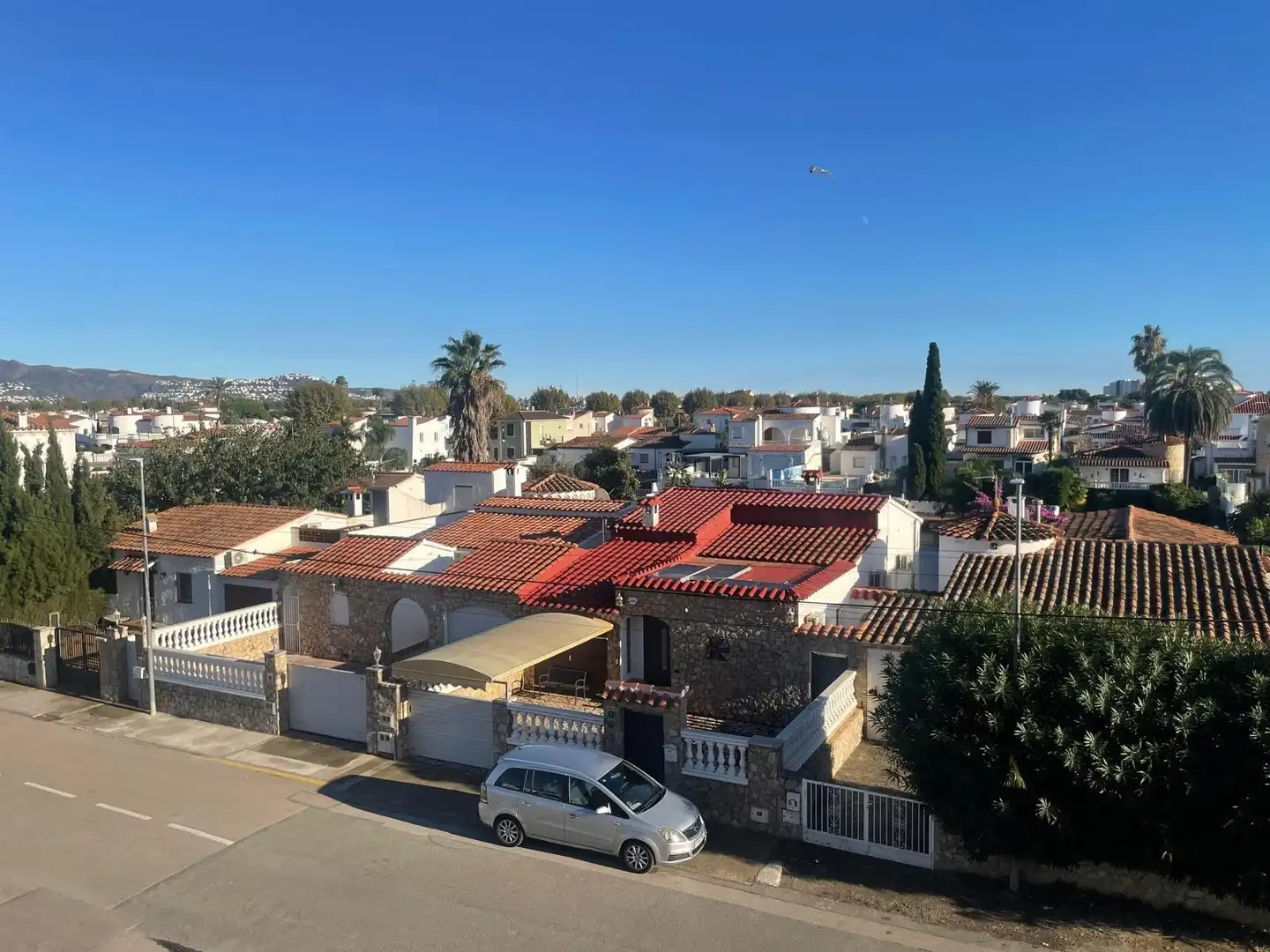 Vista exterior de Apartament en venda en Empuriabrava amb Aire condicionat, Calefacció i Jardí privat