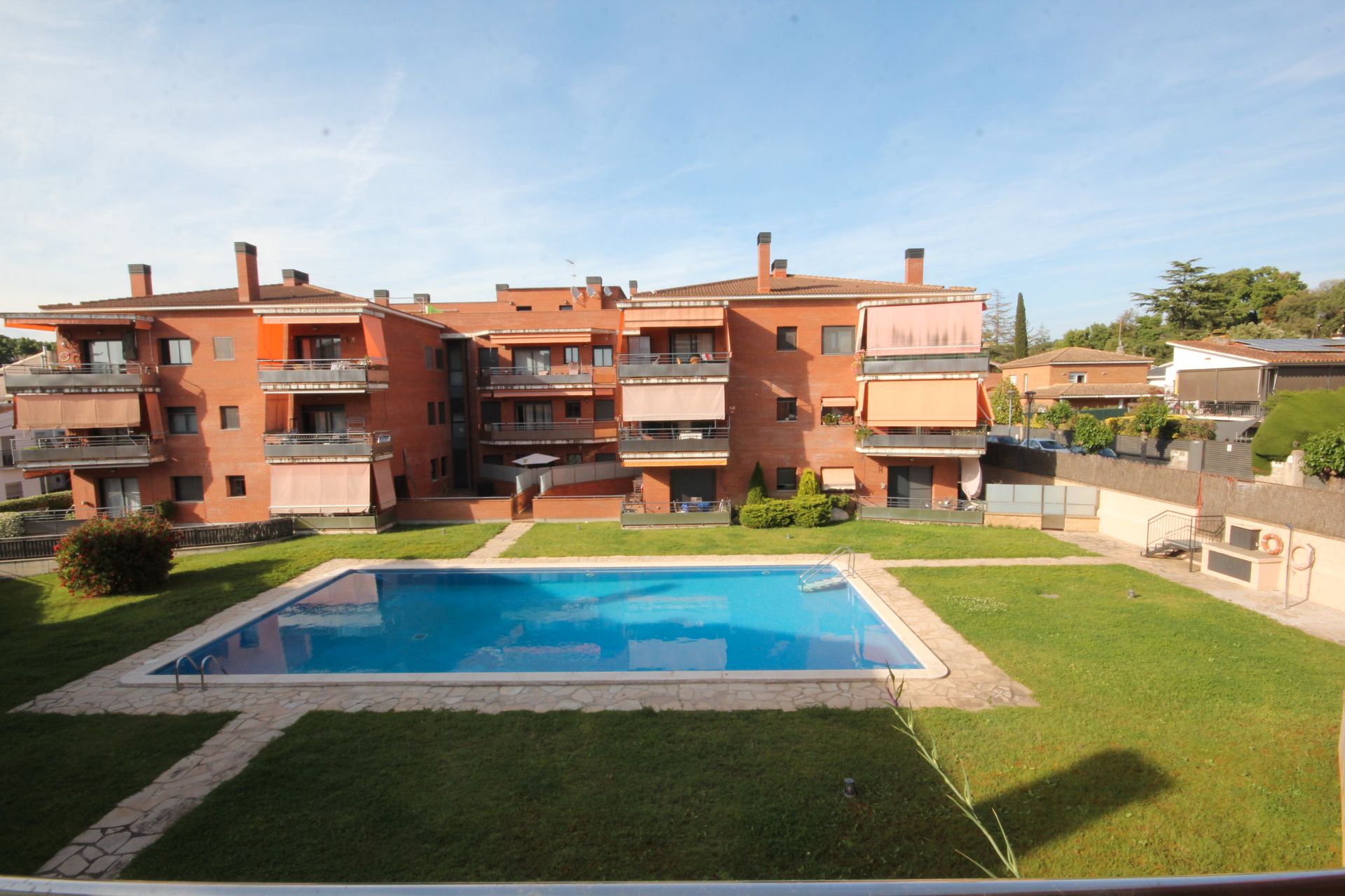 Swimming pool of Flat for sale in La Roca del Vallès  with Air Conditioner, Heating and Private garden