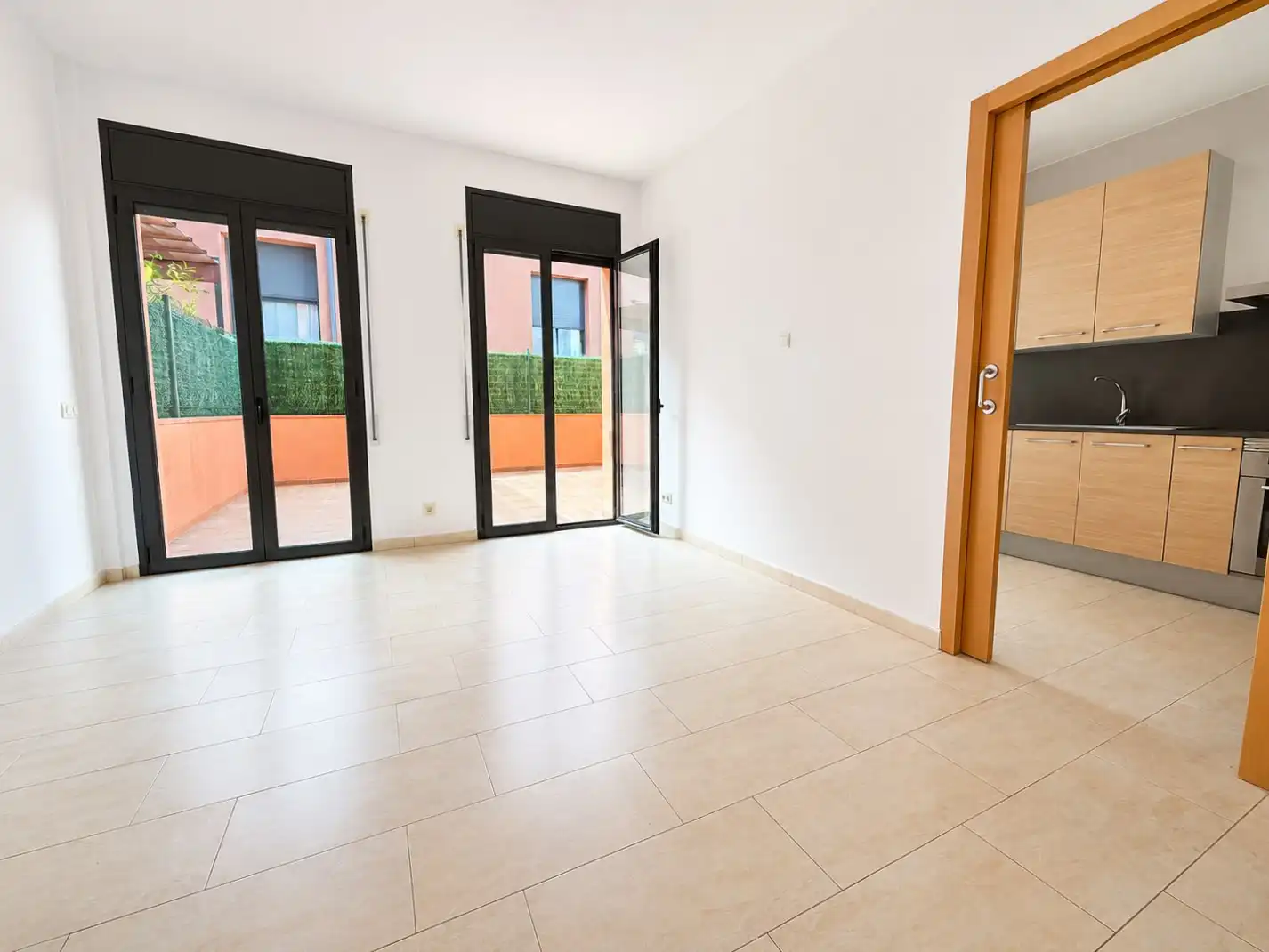 Planta baja en venta en Sant Feliu de Guíxols con Calefacción y Terraza