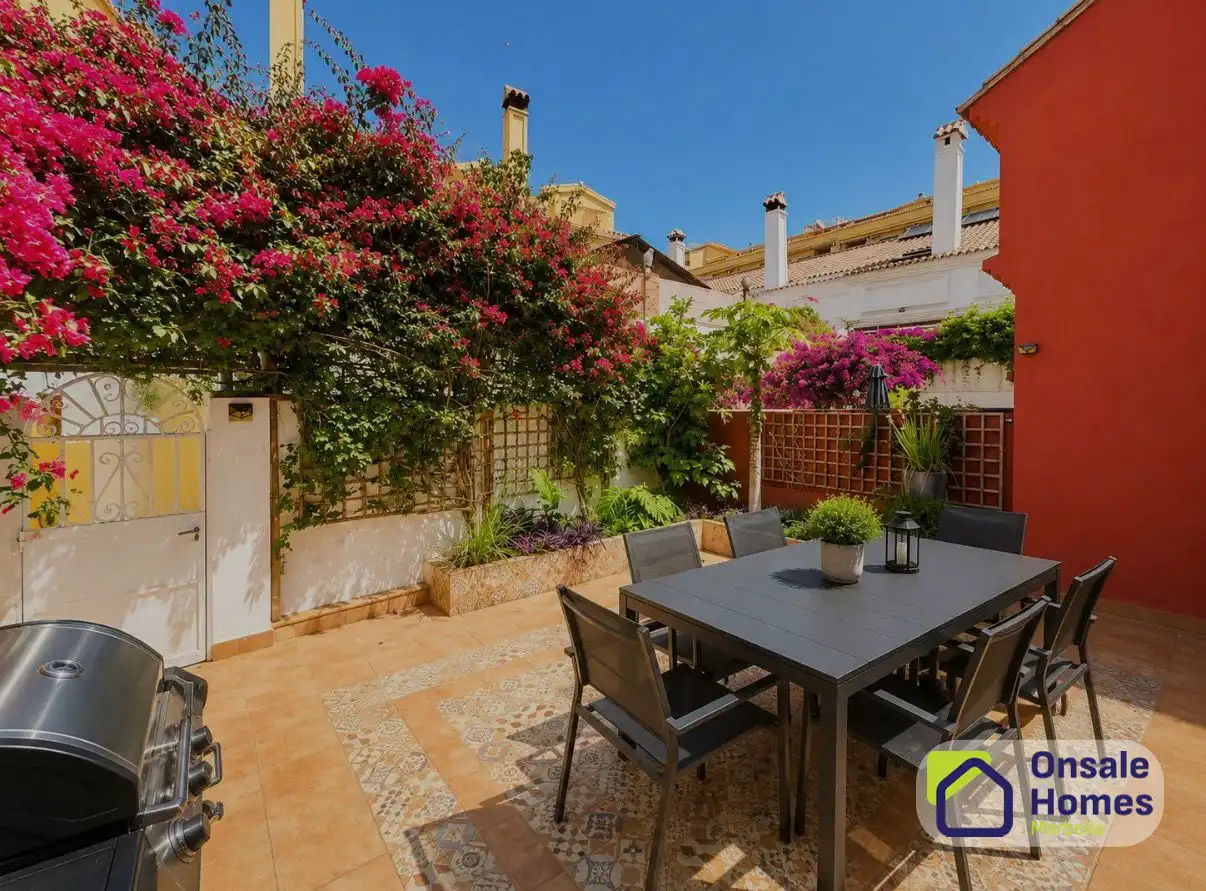 Terrace of Detached homes for sale in Fuengirola  with Air Conditioner, Terrace and Balcony