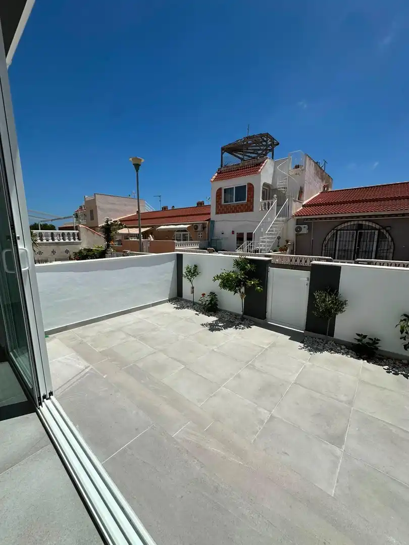 Terraza de Casa adosada en venta en Torrevieja con Jardín privado, Terraza y Horno