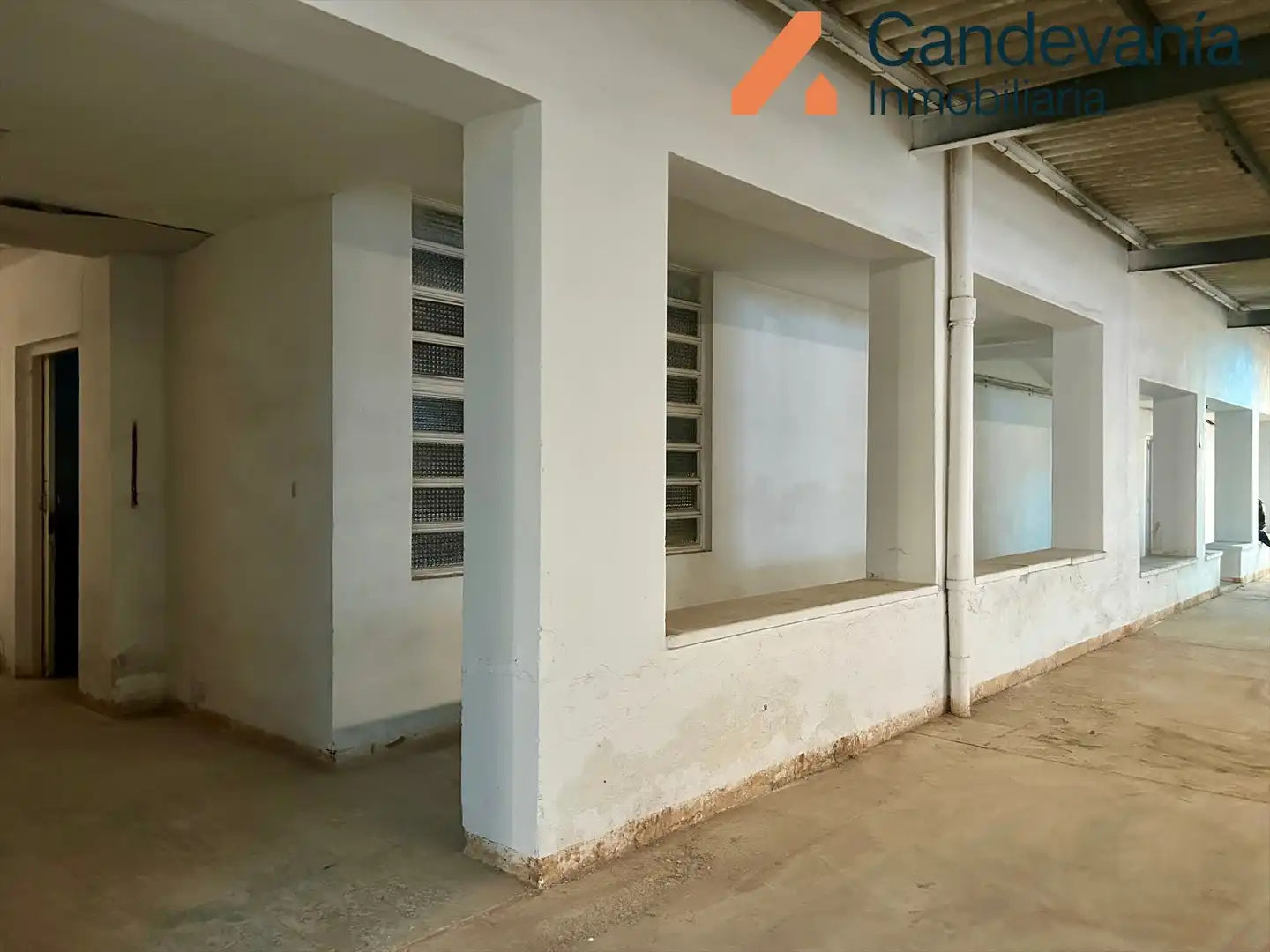 Nave industrial en venta en Zuera