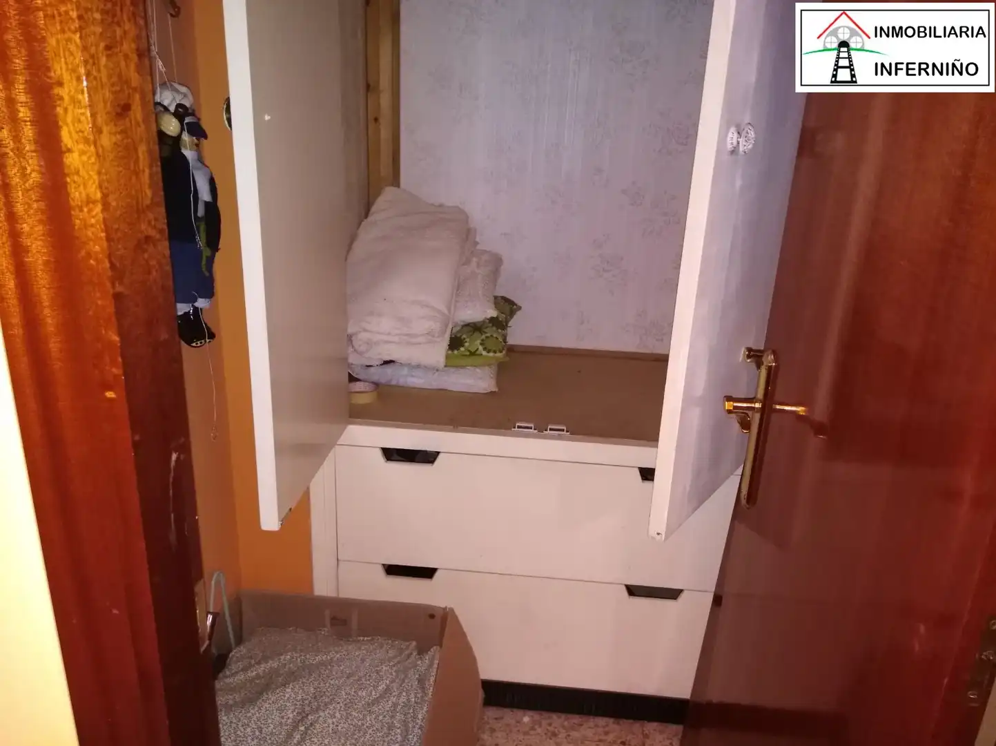 Habitación de Piso en venta en Ferrol con Terraza, Trastero y Amueblado