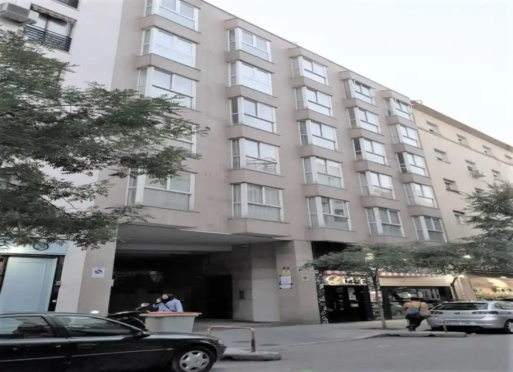 Parking with lift for sale in ALONSO CANO