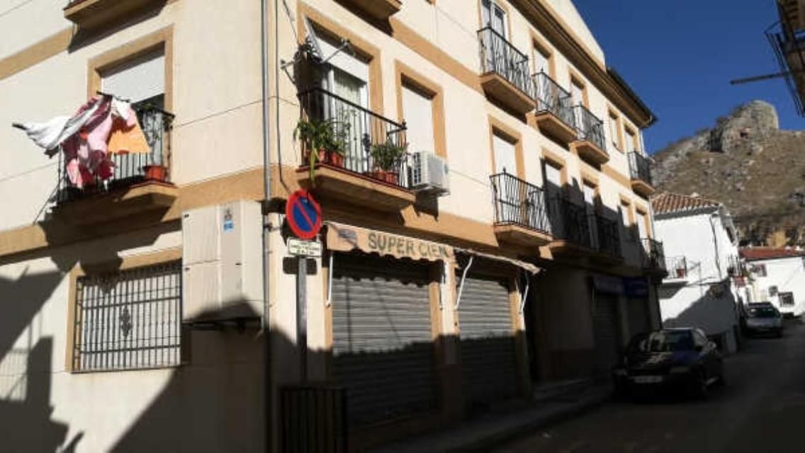 Exterior view of Garage for sale in Cogollos de la Vega