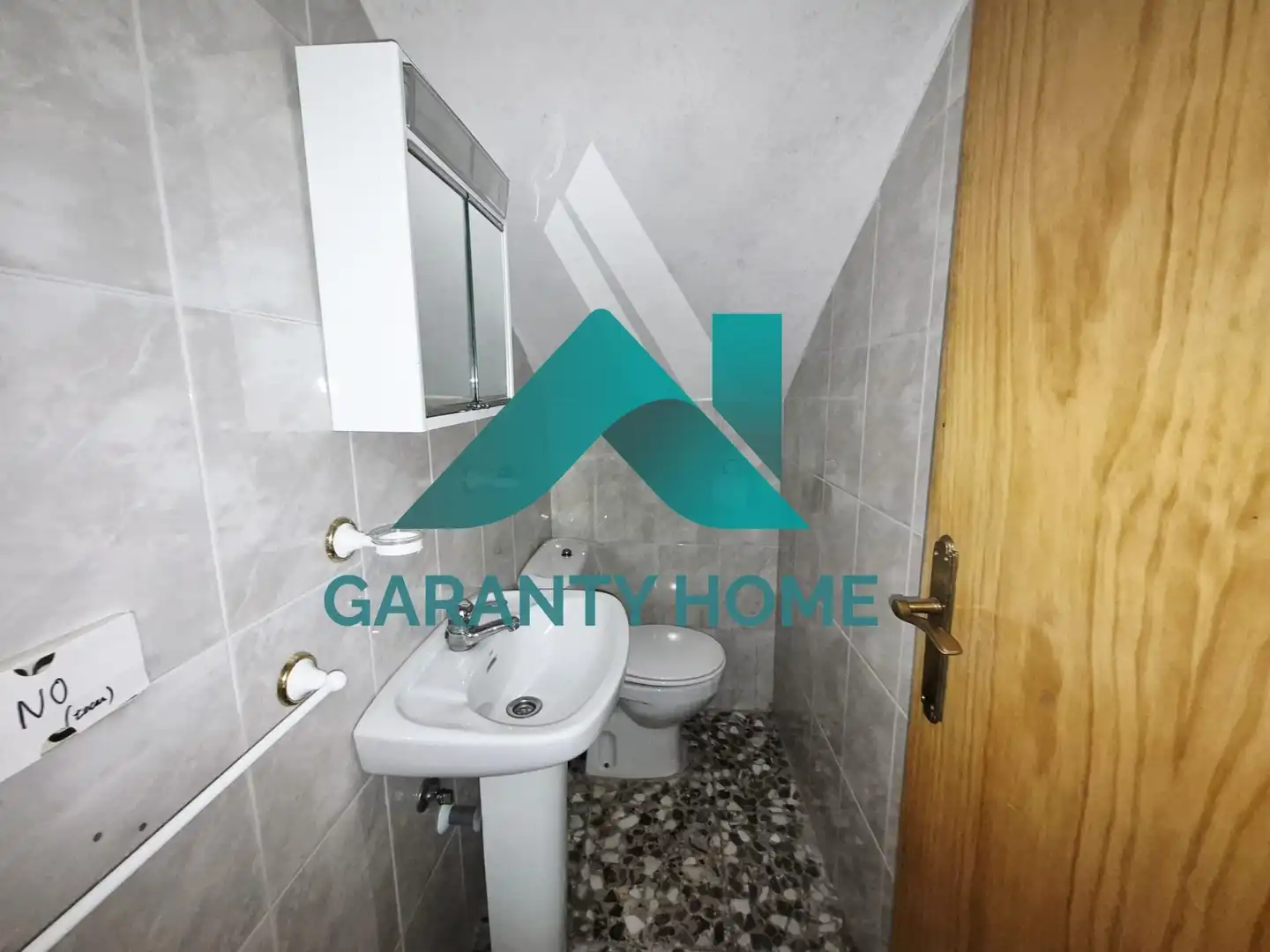 Bathroom of Houses for sale in Cáceres  with Air Conditioner, Heating and Private garden