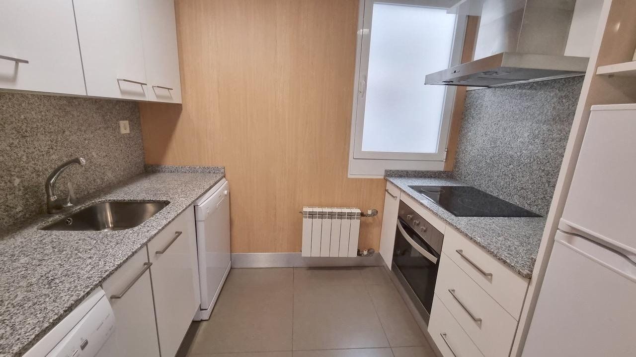 Cocina de Piso de alquiler en  Zaragoza Capital con Calefacción, Parquet y Terraza