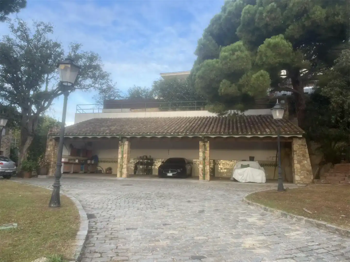 Vista exterior de Casa o xalet en venda en Teià amb Aire condicionat, Piscina i Balcó