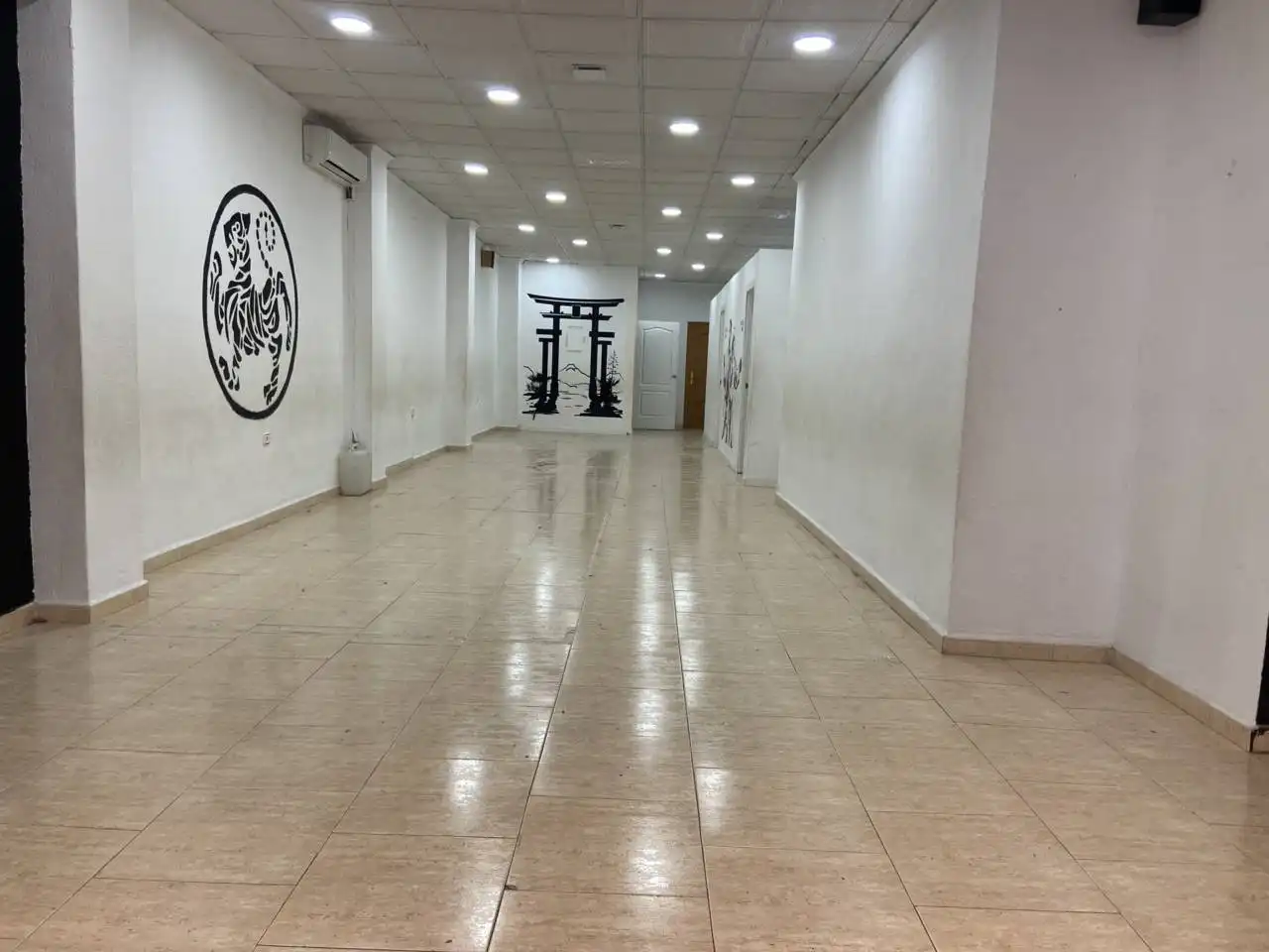 Local de alquiler en Torrent con Aire acondicionado