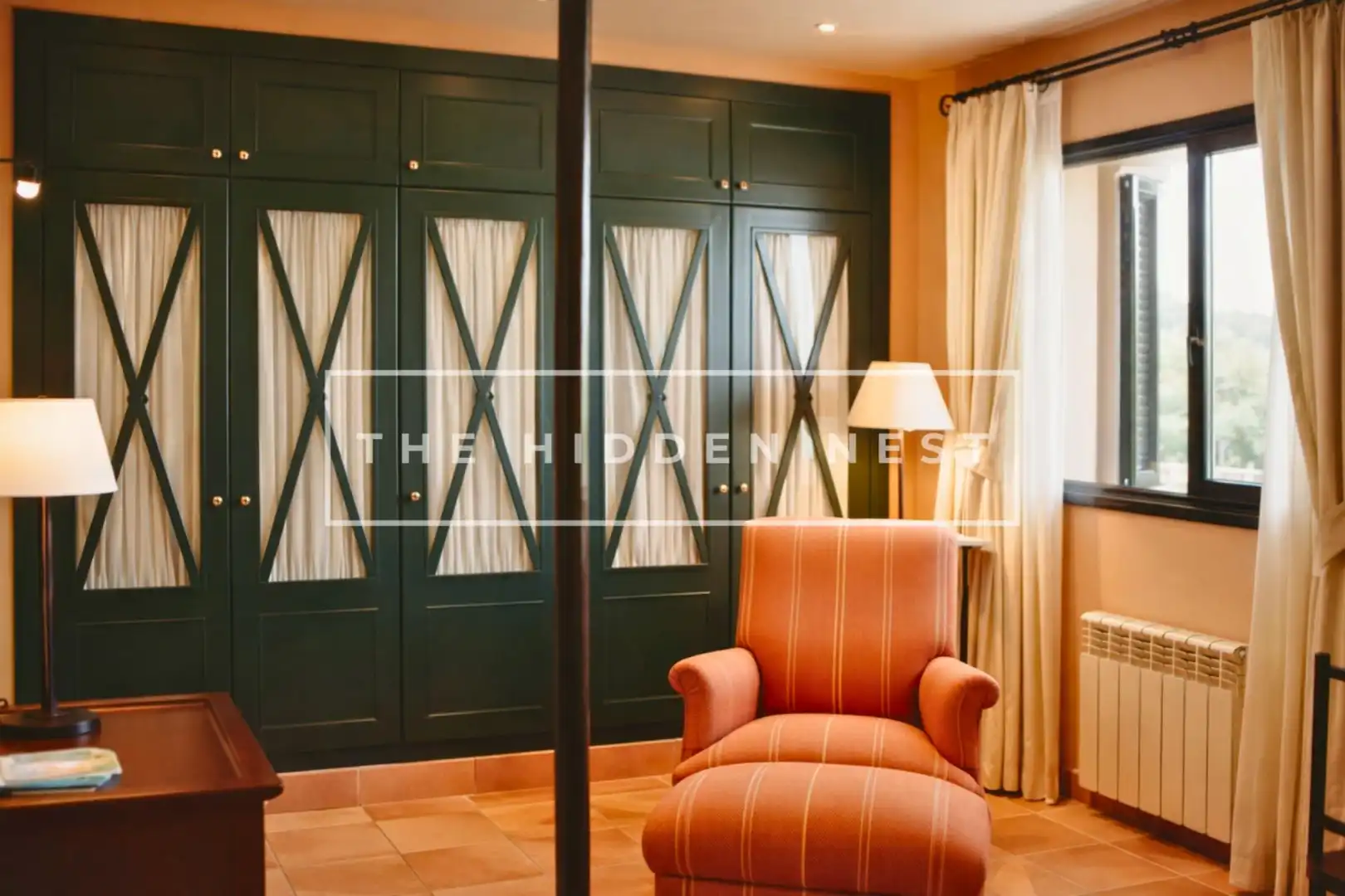 Houses for sale in Navata  with Air Conditioner, Heating and Private garden