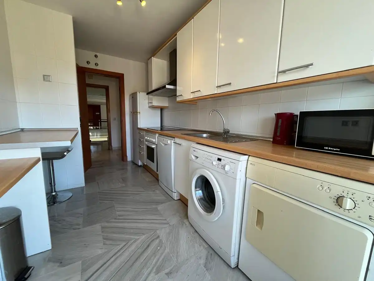 Apartamento con piscina en venta en Los Flamingos, imagen 6
