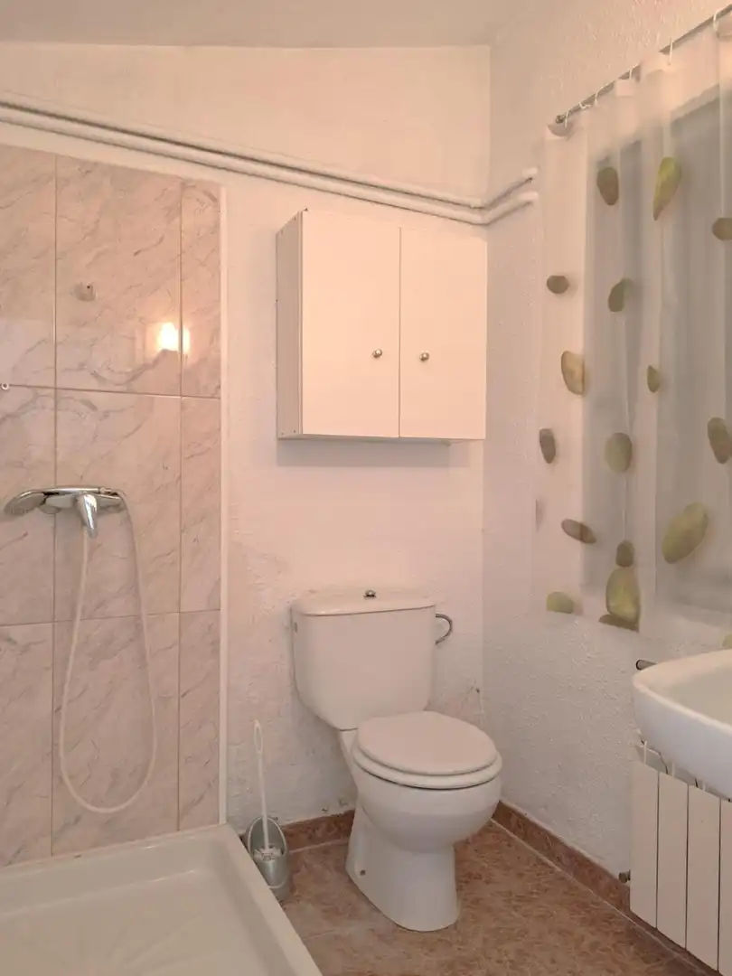 Bathroom of Houses for sale in Requena  with Heating and Terrace