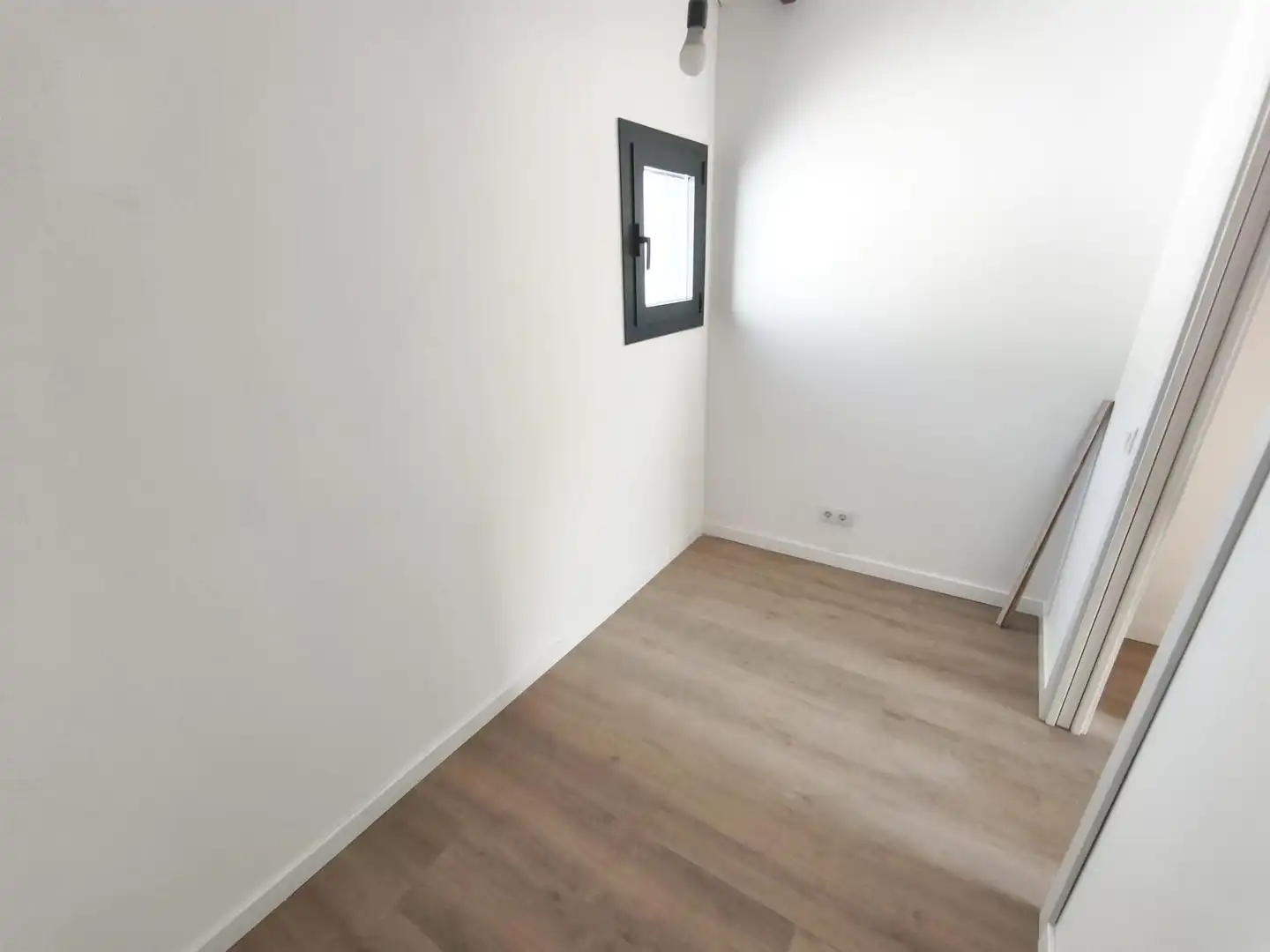Bedroom of Houses for sale in Sabadell  with Air Conditioner, Parquet flooring and Terrace