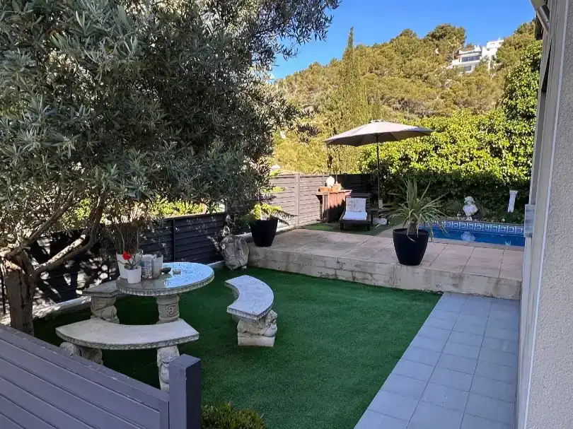 Terrassa de Casa o xalet en venda en Cunit amb Aire condicionat, Piscina i Balcó