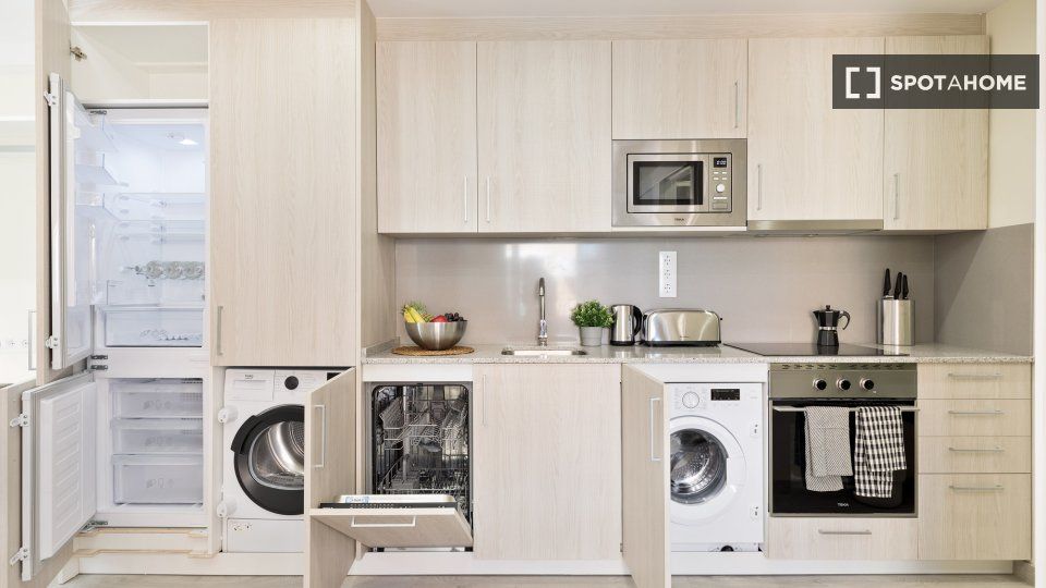 Kitchen of Flat to rent in  Barcelona Capital  with Air Conditioner, Heating and Furnished