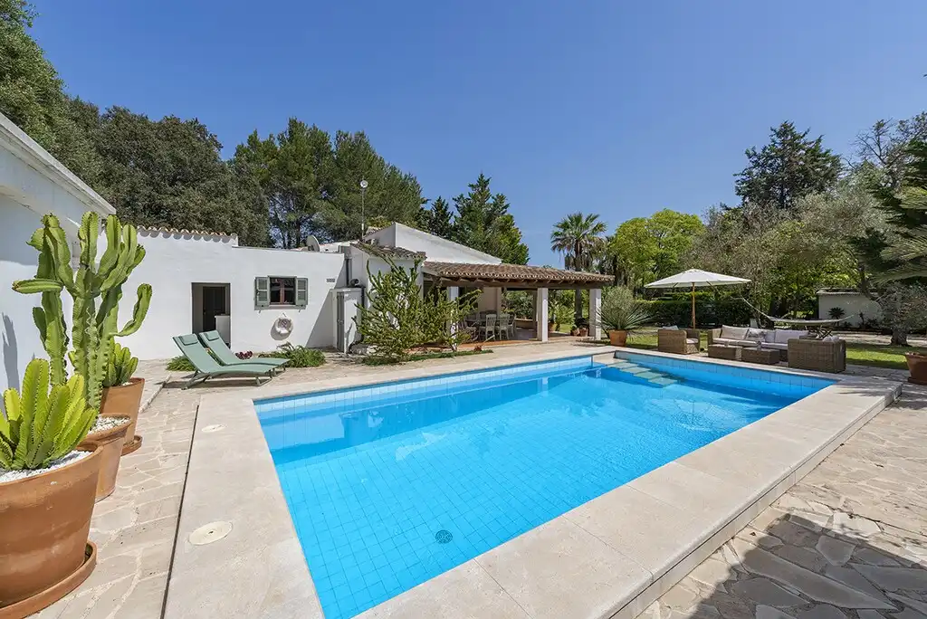 Piscina de Finca rústica en venda en Pollença amb Aire condicionat, Jardí privat i Terrassa