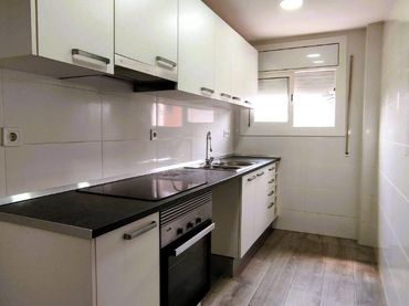 Flat for sale in roger de flor 81