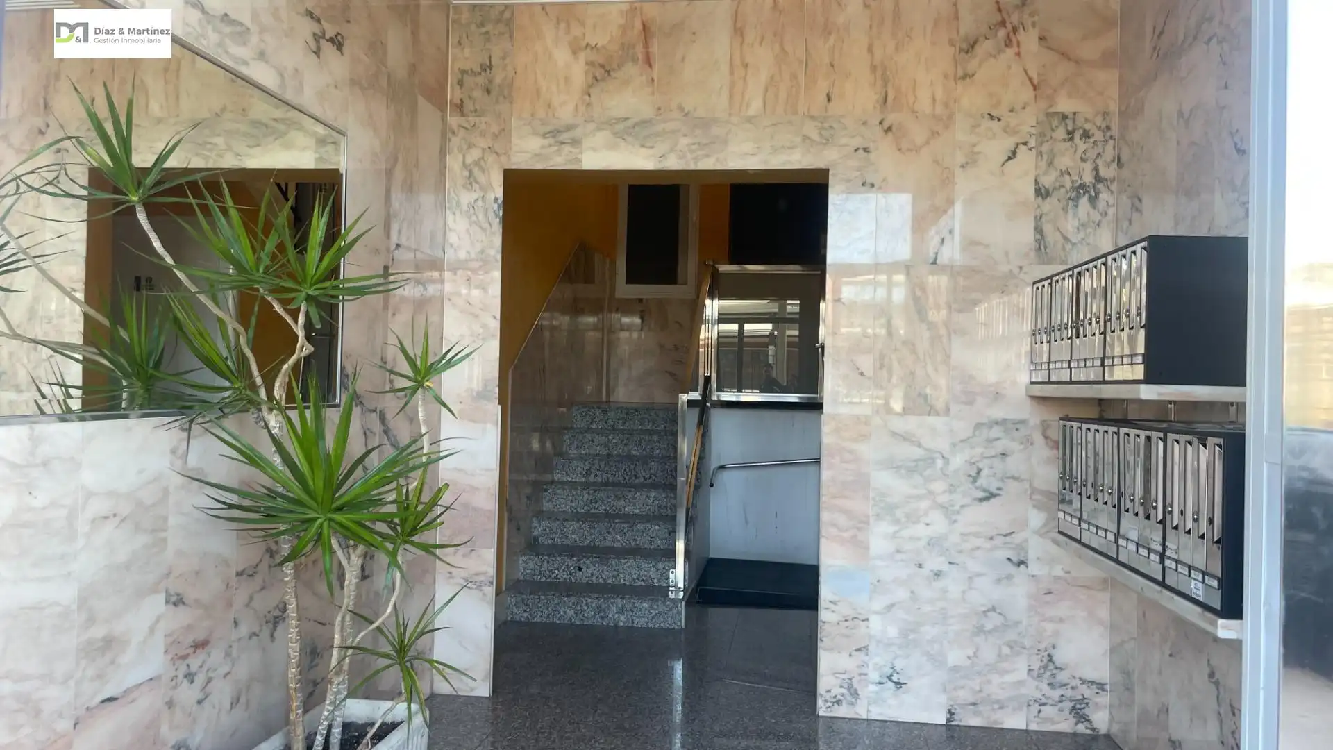 Piso en venta en León Capital , León