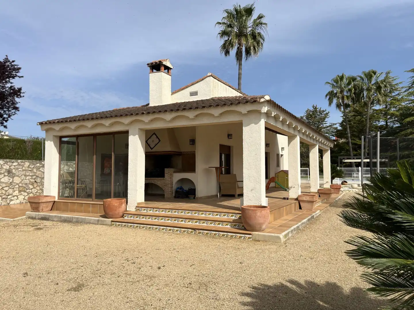 Vista exterior de Casa o xalet en venda en Ontinyent amb Aire condicionat, Calefacció i Jardí privat