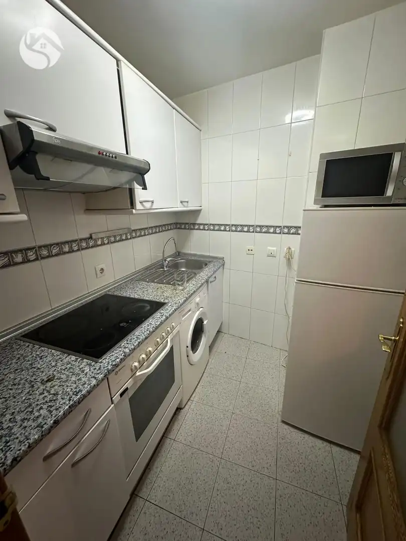 Flat for sale in Reyes Católicos - Paseo San Antonio, imagen 3