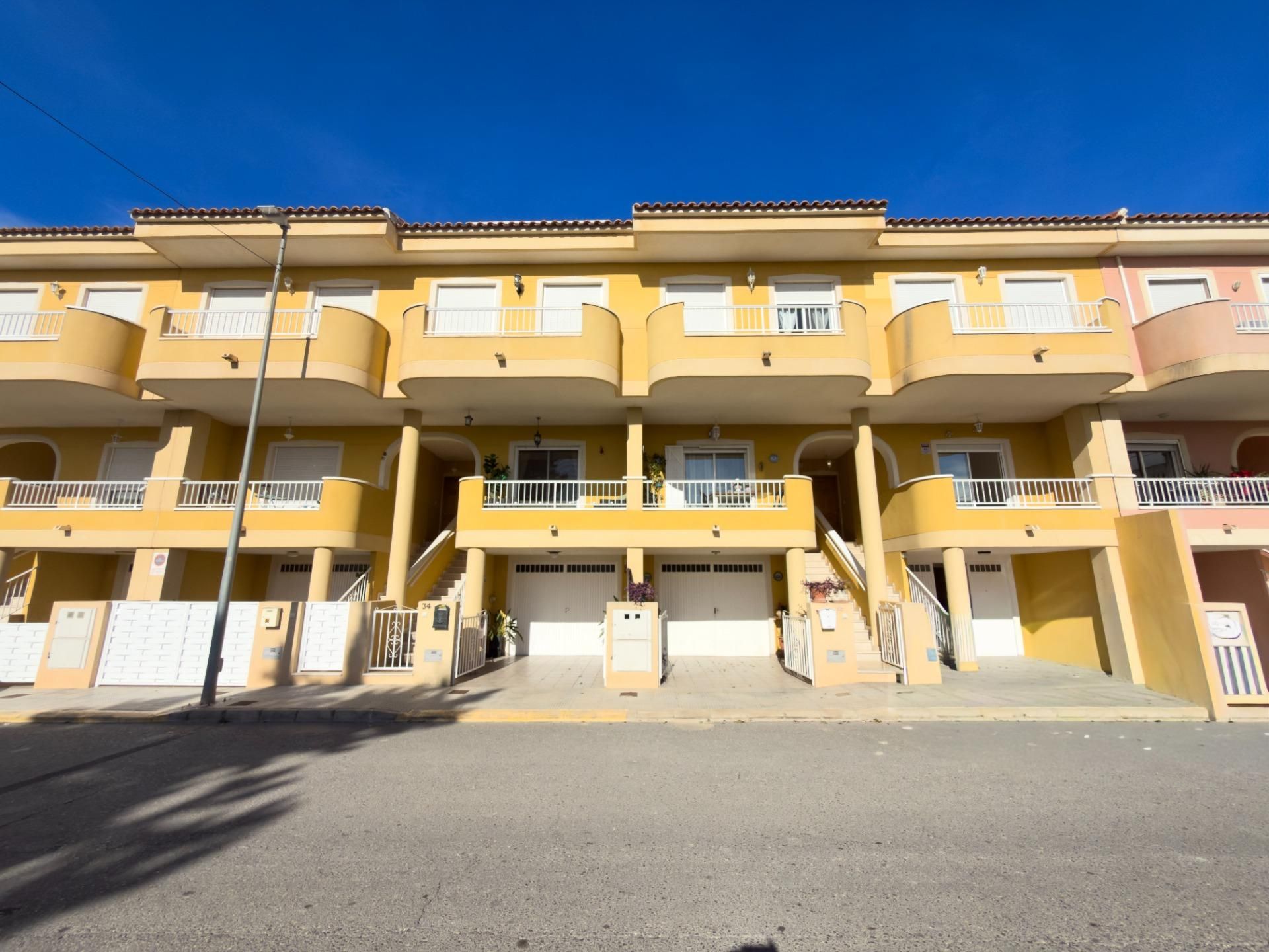 House or chalet for sale in Calle OROPENDOLA, 30