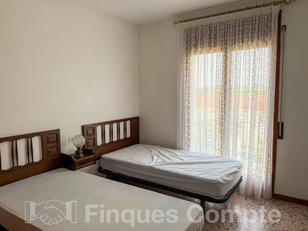 Habitación de Apartamento en venta en Roda de Berà con Calefacción, Terraza y Trastero