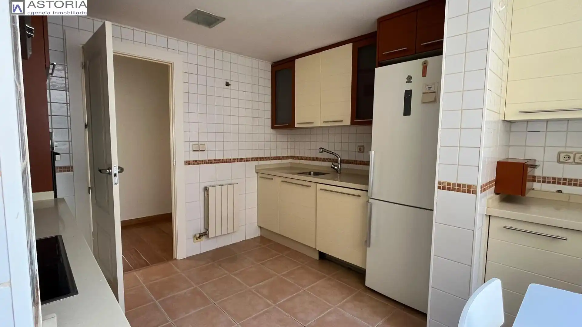 Küche von Wohnung zur Miete in Beiro