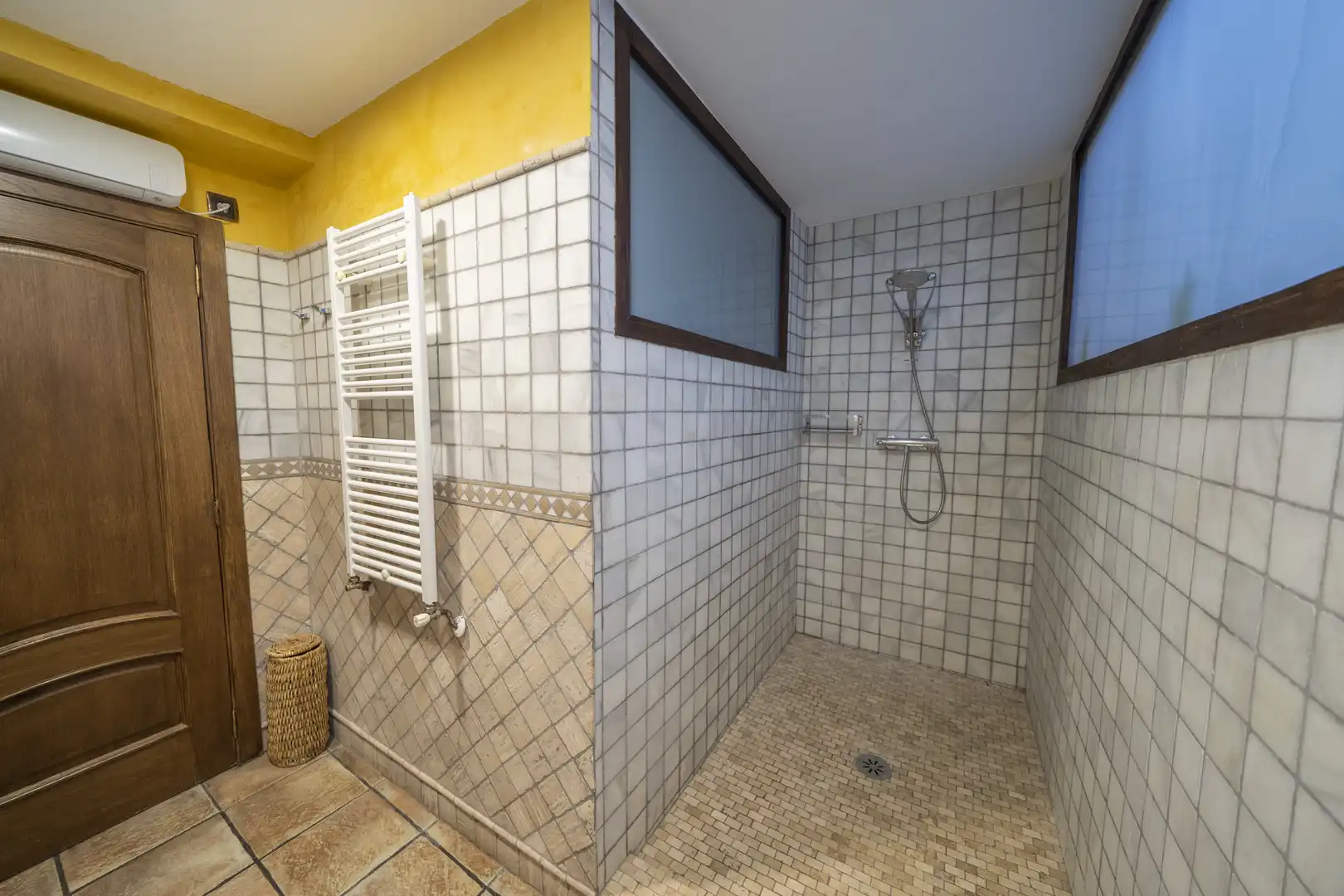 Baño de Finca rústica en venta en Náquera con Aire acondicionado, Calefacción y Terraza
