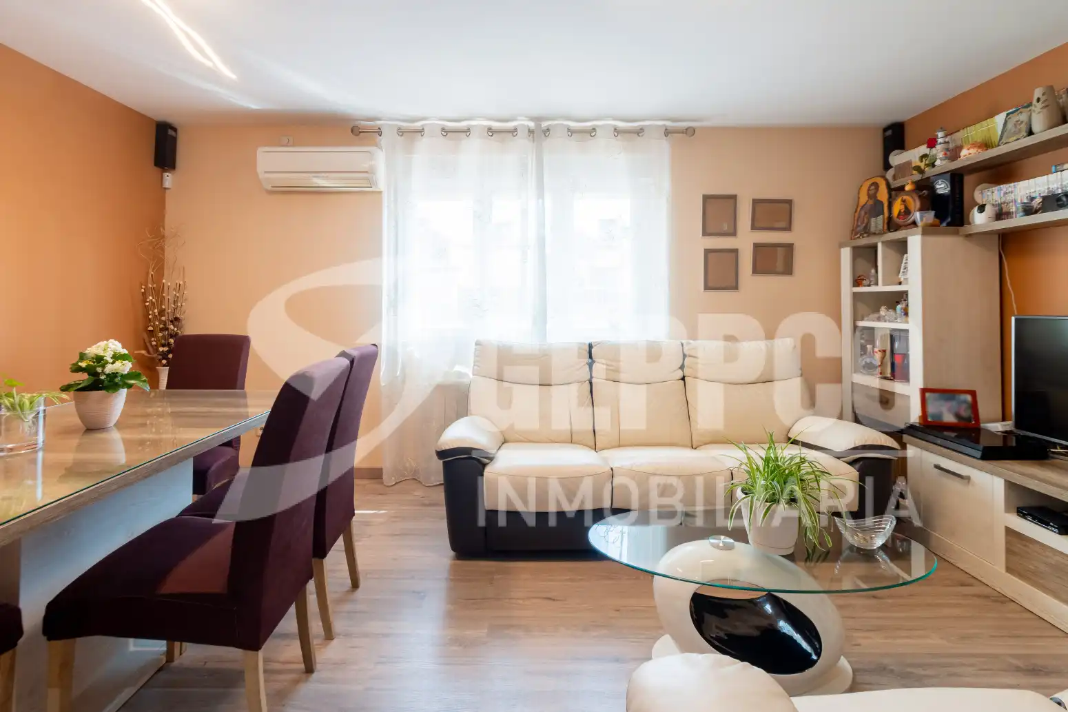 Sala de estar de Piso en venta en Azuqueca de Henares con Calefacción