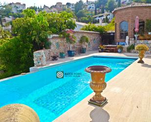 Swimming pool of House or chalet for sale in Almuñécar