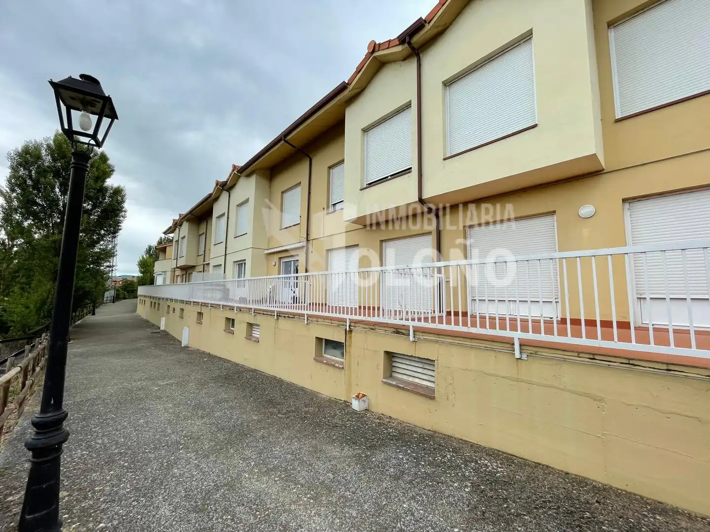 Exterior view of Duplexes for sale in Cuzcurrita de Río Tirón  with Heating, Furnished and Oven