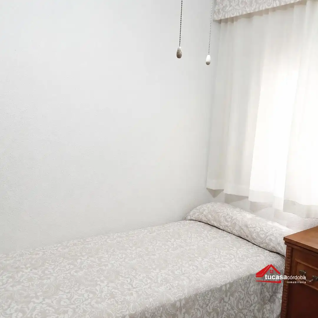 Bedroom of Flat for sale in Córdoba  with Air Conditioner and Terrace