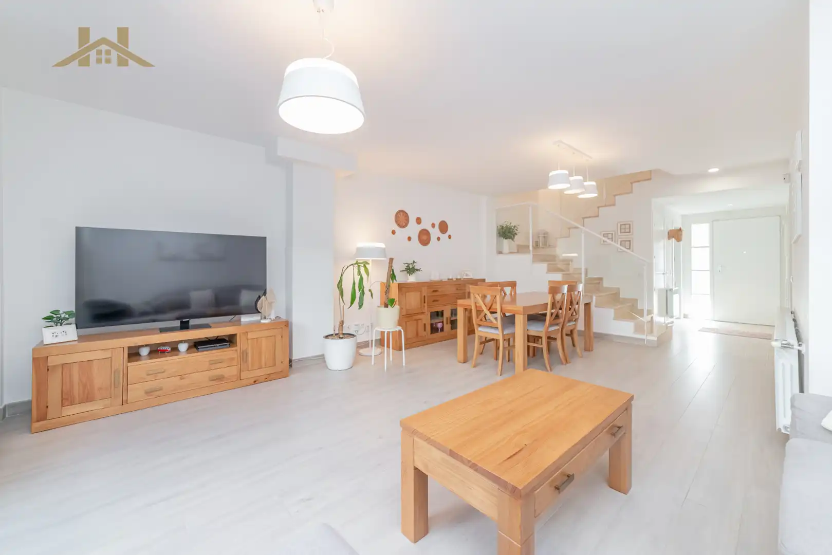 Sala de estar de Casa adosada en venta en Valdemoro con Aire acondicionado, Calefacción y Jardín privado