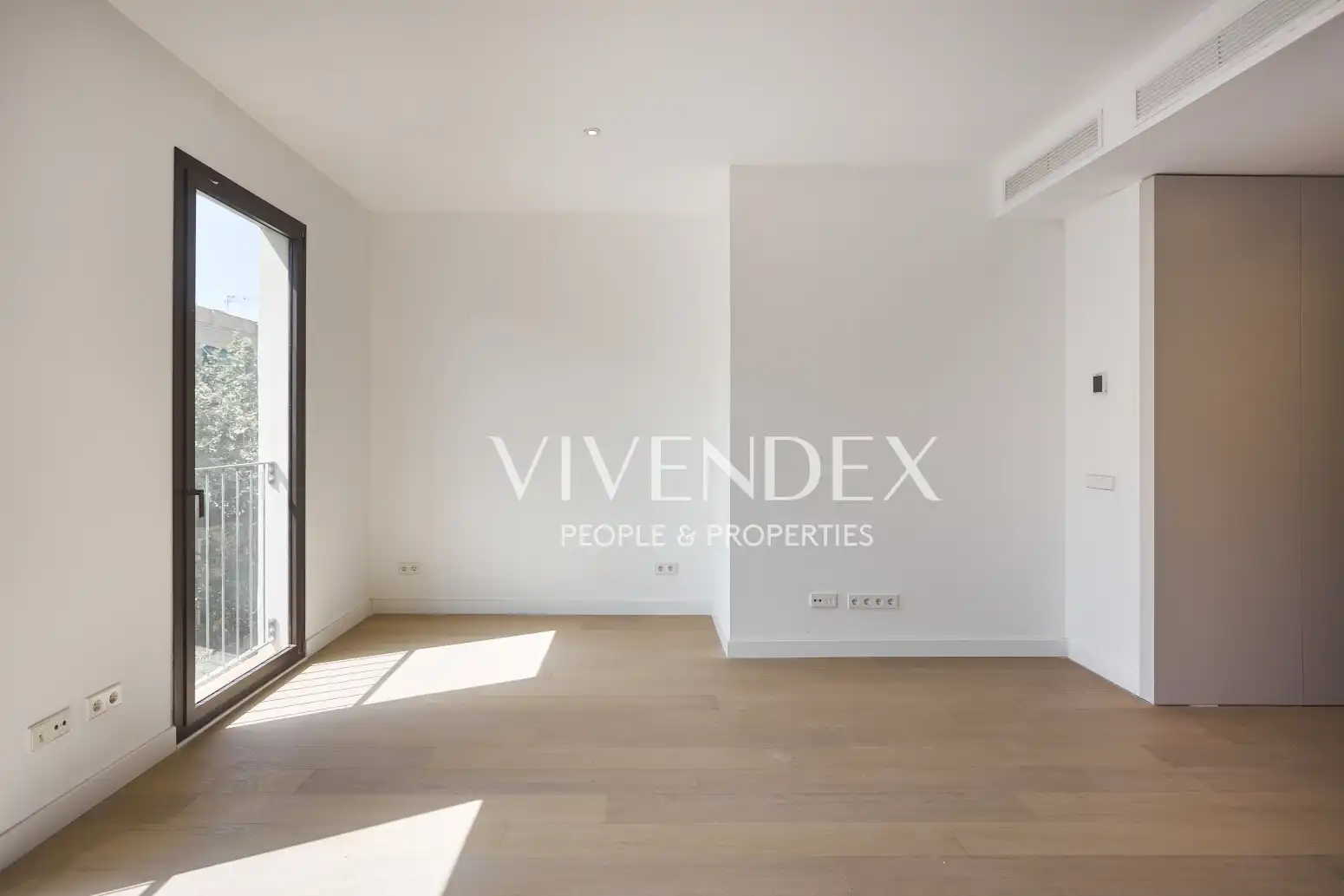Habitación de Ático en venta en Barcelona con Calefacción y Terraza
