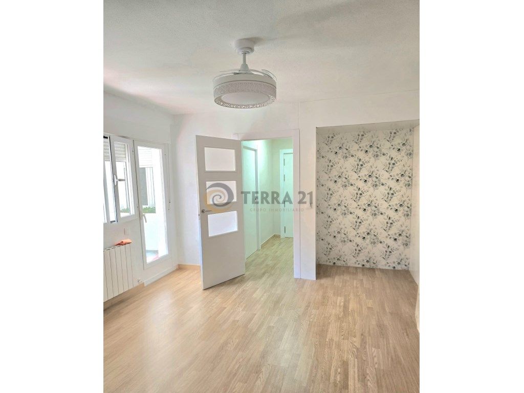 Bedroom of Flat to rent in  Jaén Capital
