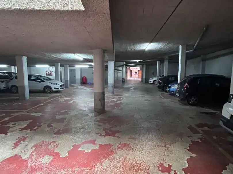 Aparcament de Garatge en venda en Centre